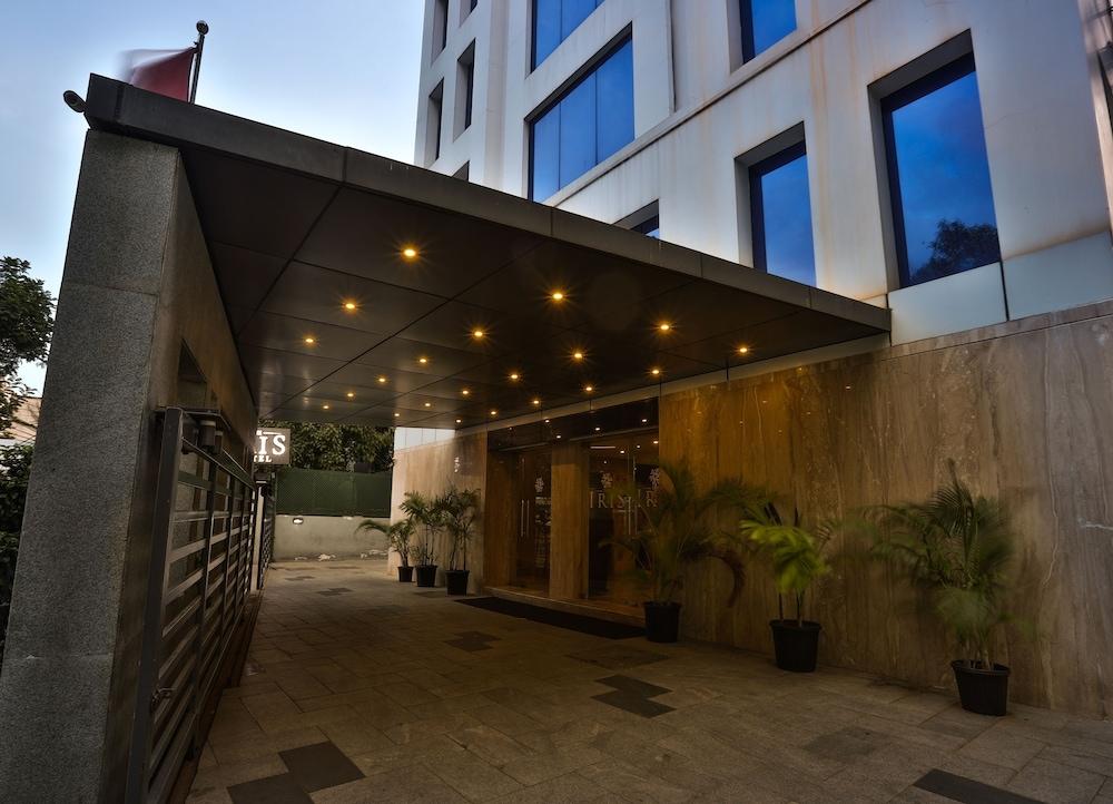 H Hotel Chennai Exteriör bild